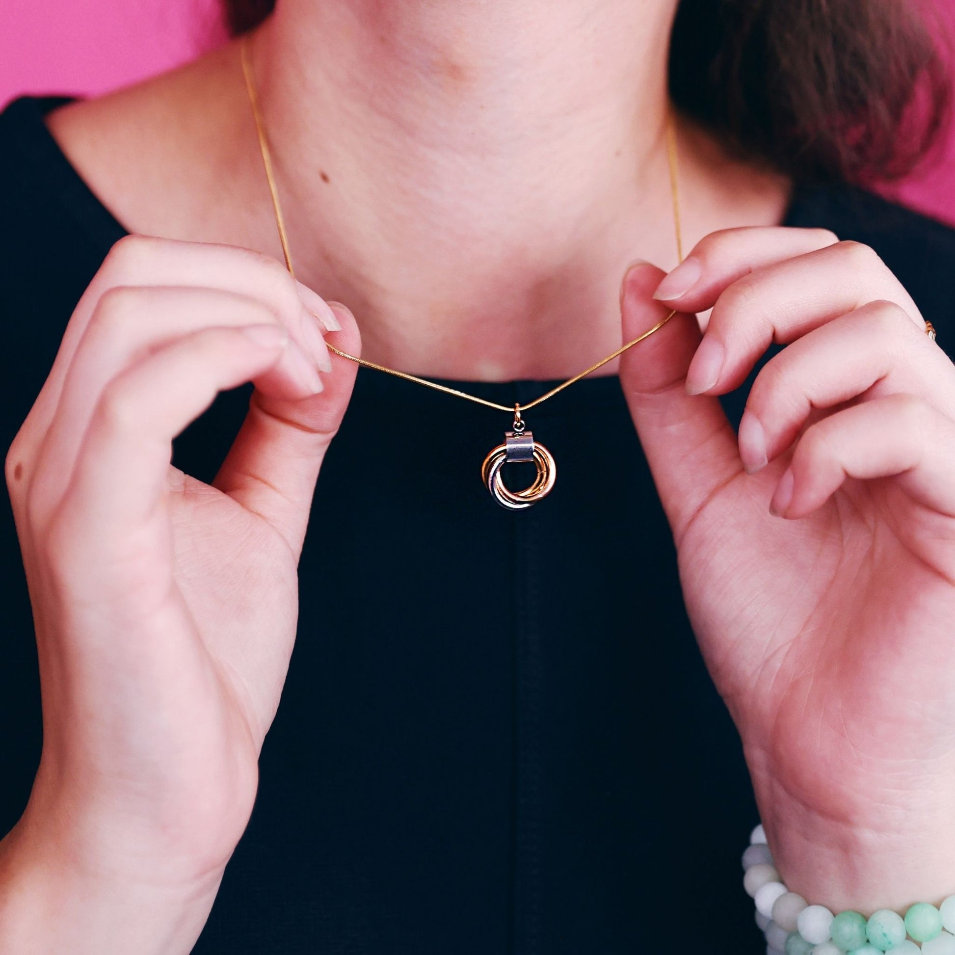 Isangqa esincinci seNecklace