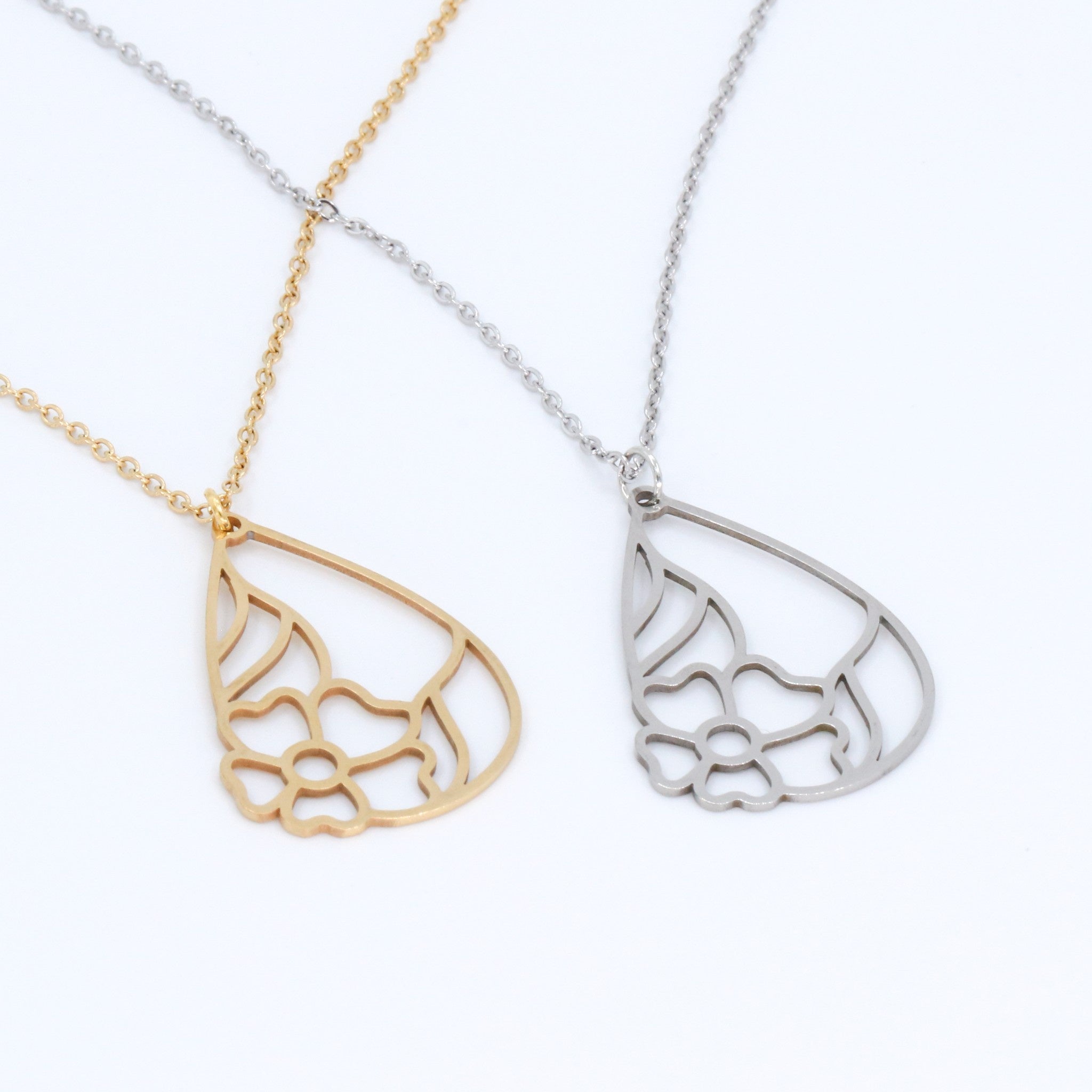 Flower Teardrop Necklace