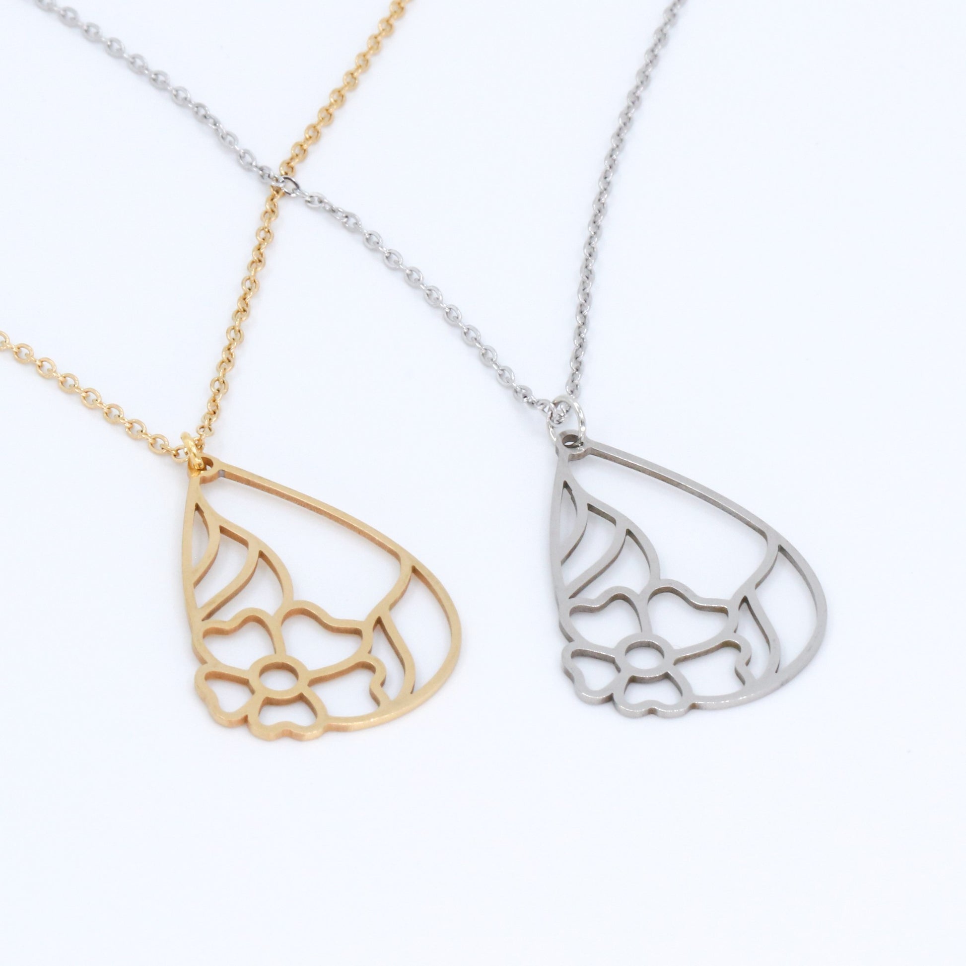 Flower Teardrop Necklace