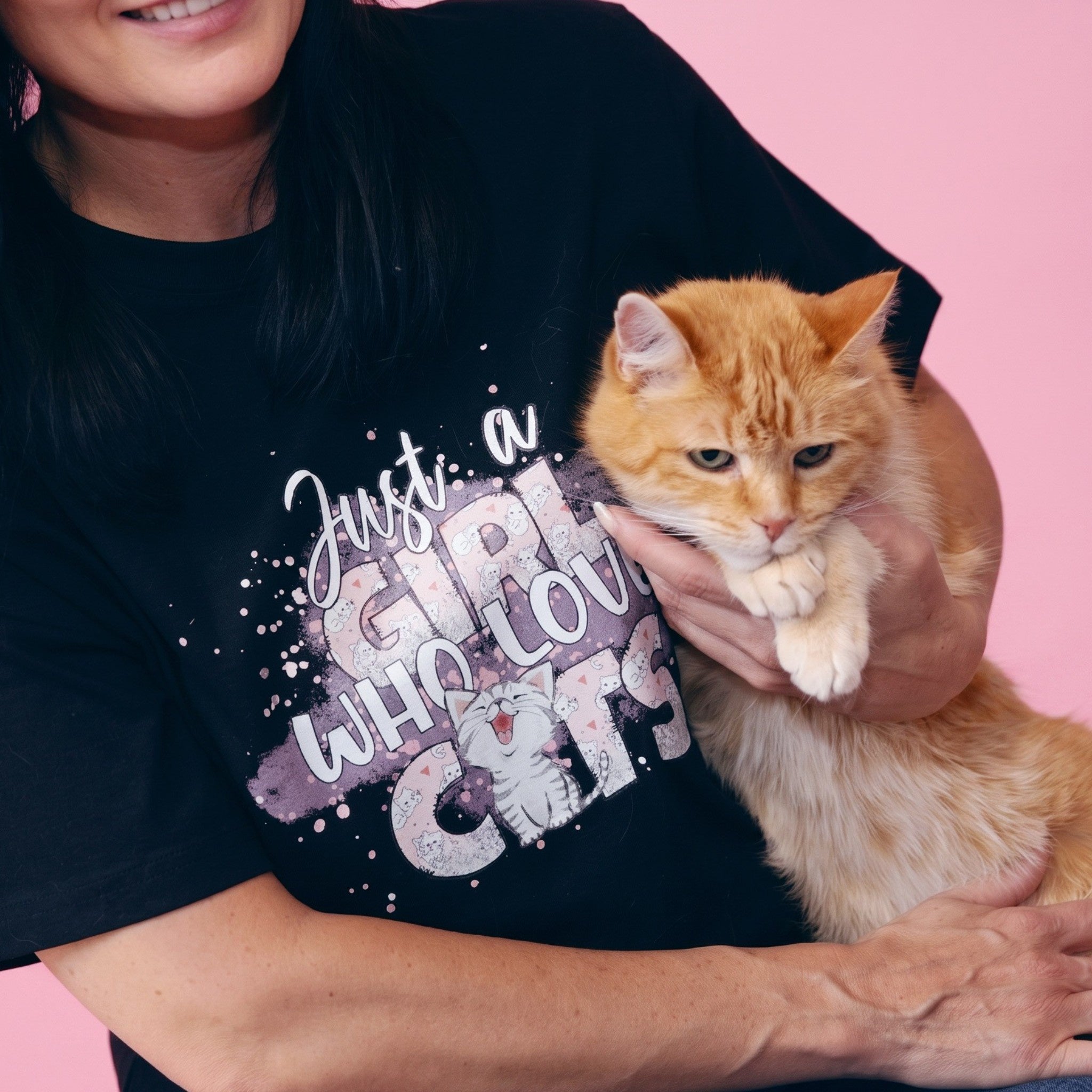 Just a Girl Who Loves Cats T-Shirt