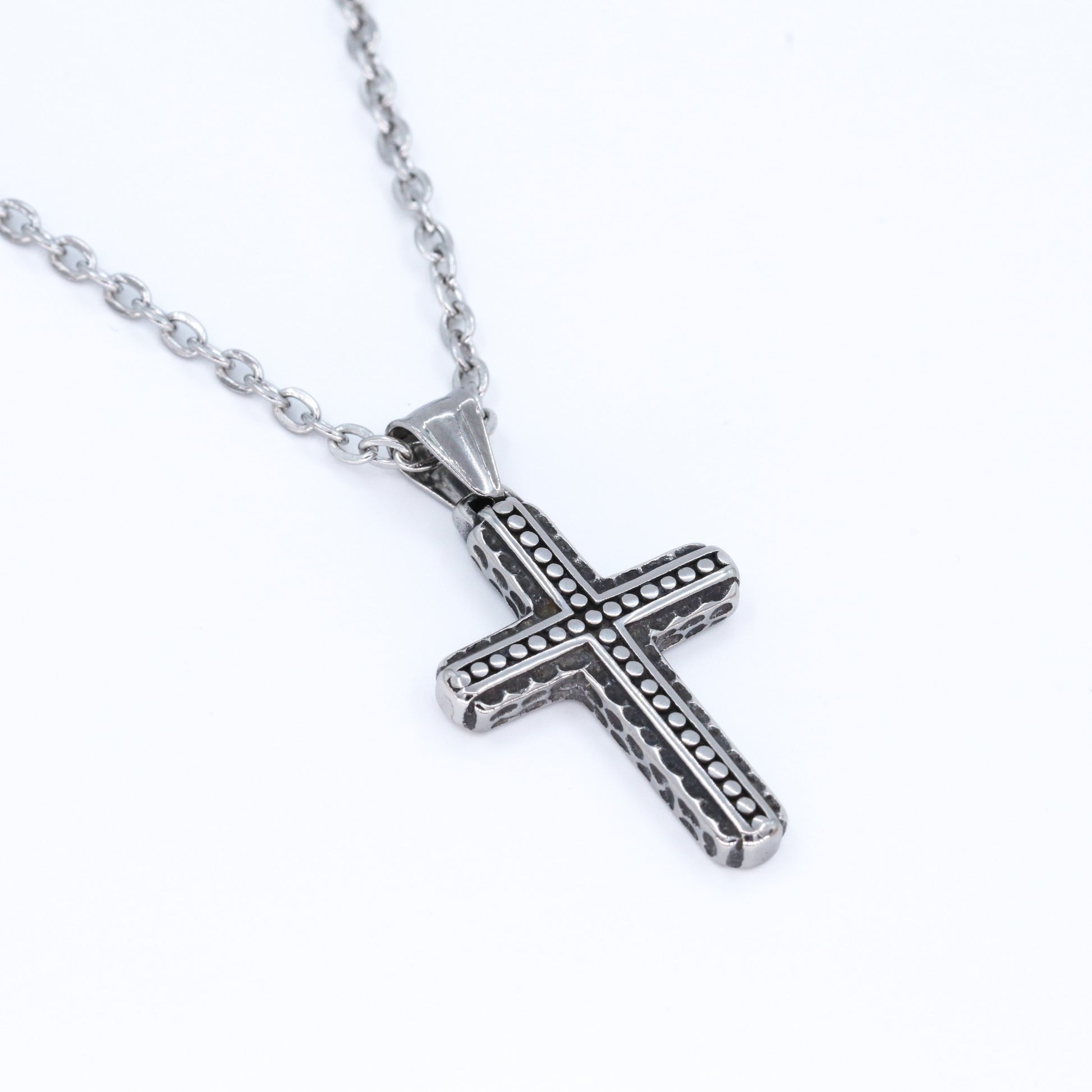 INecklace enkulu yomnqamlezo